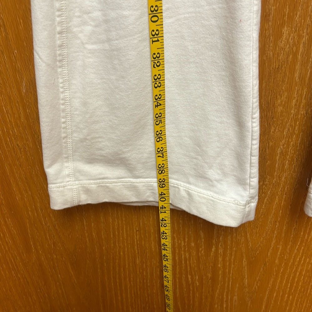 Cute Maurices white sweatpants size 2 women’s these do show wear. - Picture 11 of 11